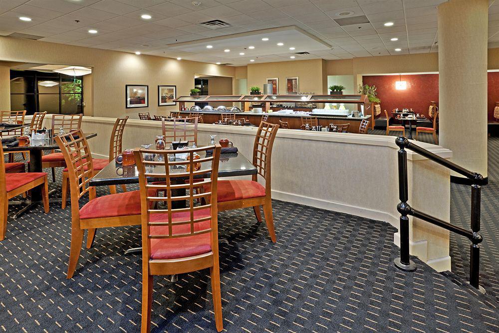 Doubletree By Hilton Winston Salem - University, Nc Restaurant foto