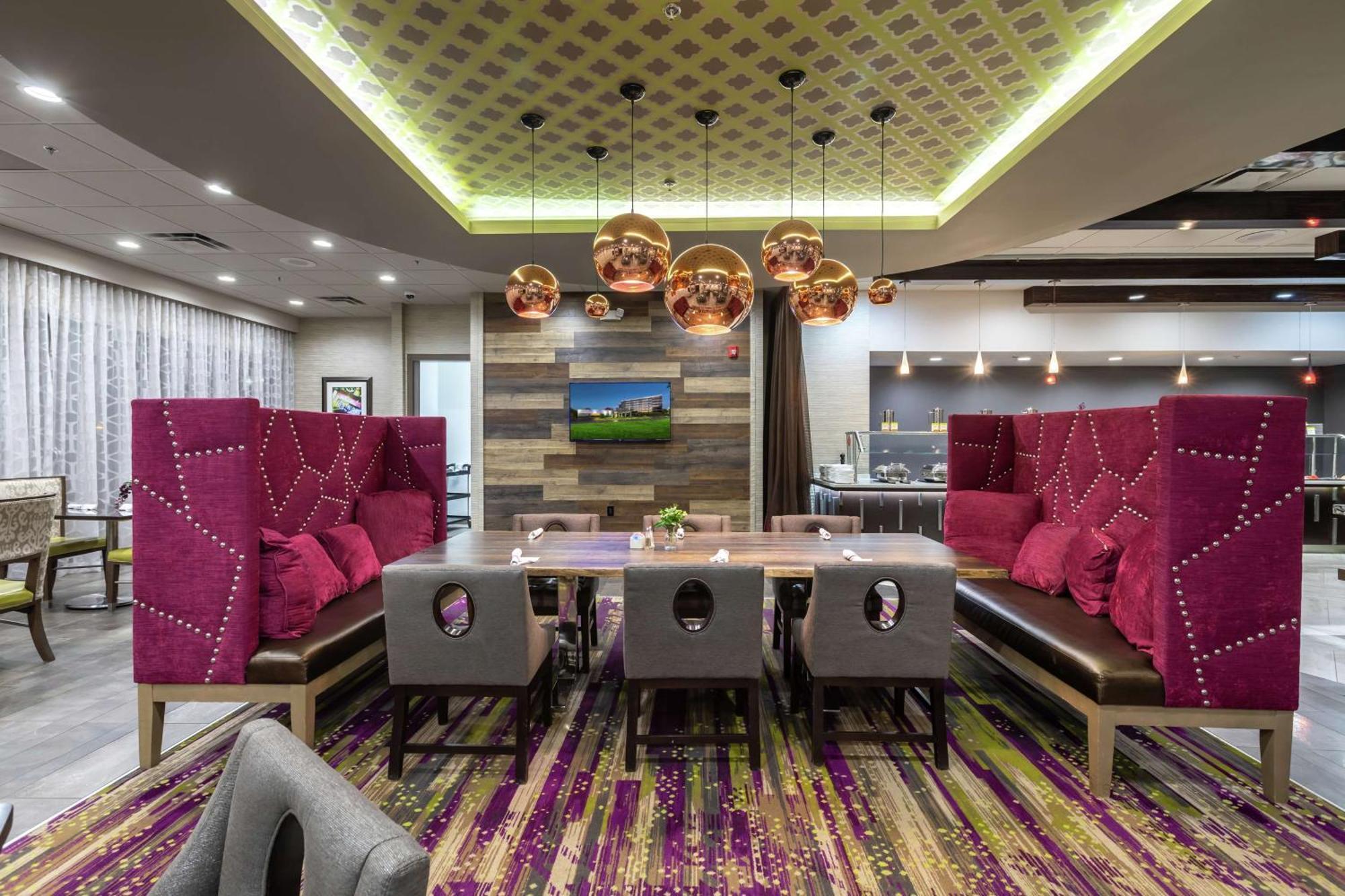 Doubletree By Hilton Winston Salem - University, Nc Exterior foto