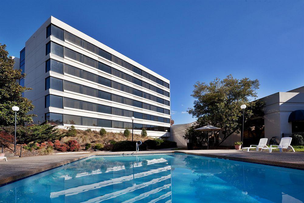 Doubletree By Hilton Winston Salem - University, Nc Exterior foto