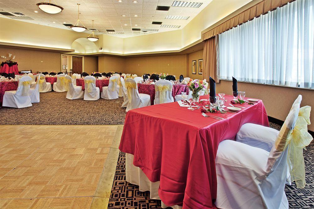 Doubletree By Hilton Winston Salem - University, Nc Restaurant foto