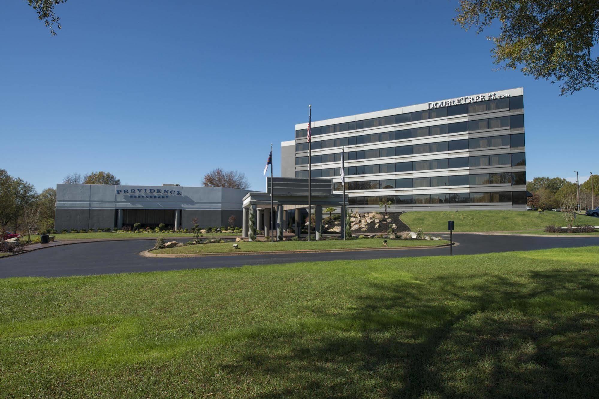 Doubletree By Hilton Winston Salem - University, Nc Exterior foto